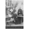 Marie Madeleine Ritter, Tante Louise Ritter, William et Valentine [soeur?]
chez le Dr Kocher à Berne 188[?]