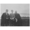 Guillaume Ritter,  Janko Cadra et William sur la terrasse de Monruz